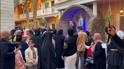 نساء المسلمين في كنيسة القلب الأقدس.. صائمات مبتهجات بمولد المسيح: نحبهم منذ الصغر