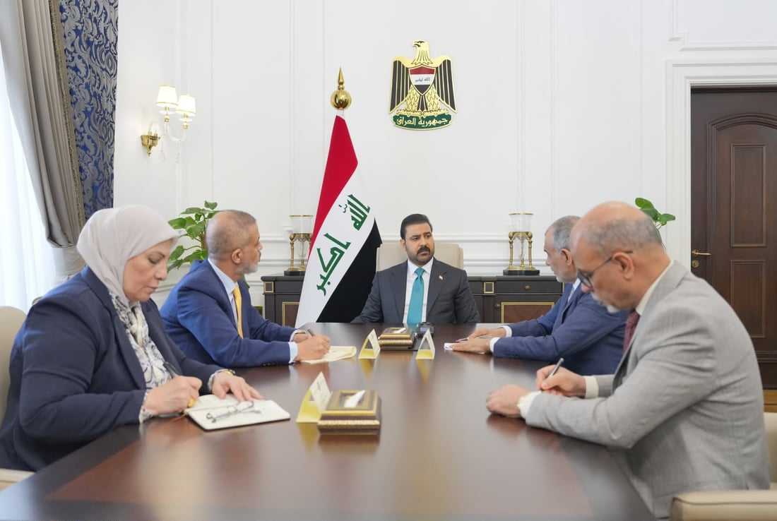 الزيدي يوجه بتثبيت جميع العقود والأجراء على الملاك الدائم