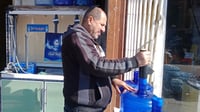 فيديو: صاحب محطة 