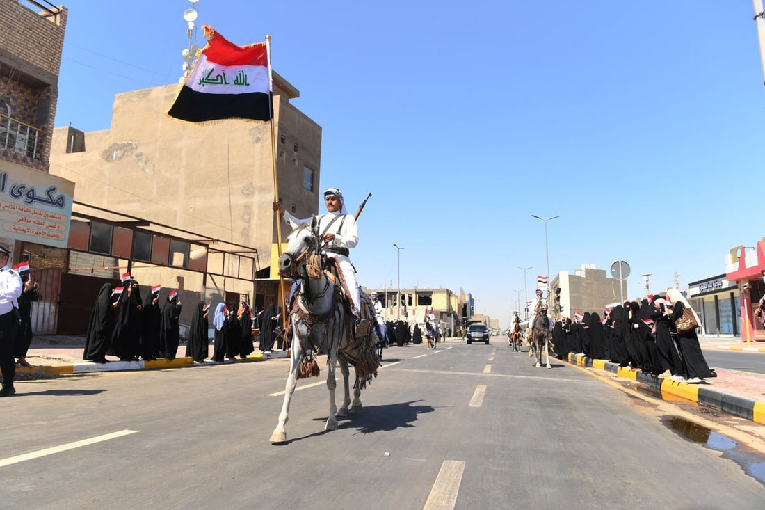 الرئيس رشيد يجري زيارة تفقدية إلى المثنى.. صور من مراسم الاستقبال