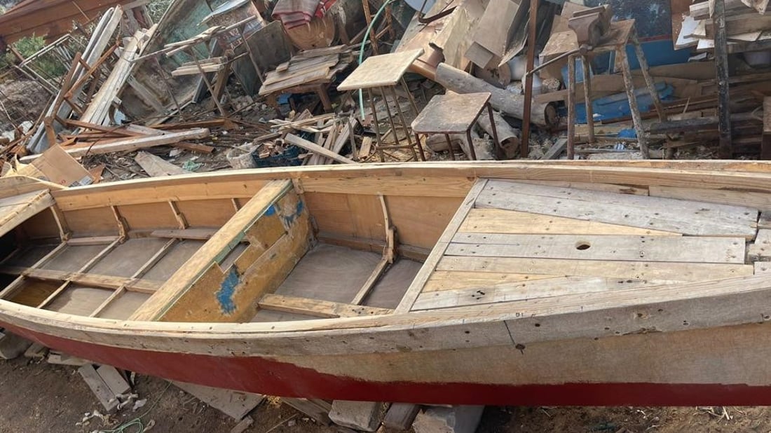 آخر صُناع القوارب شرق البصرة.. محبو الجولات النهرية يبقون صنعتنا على قيد الحياة