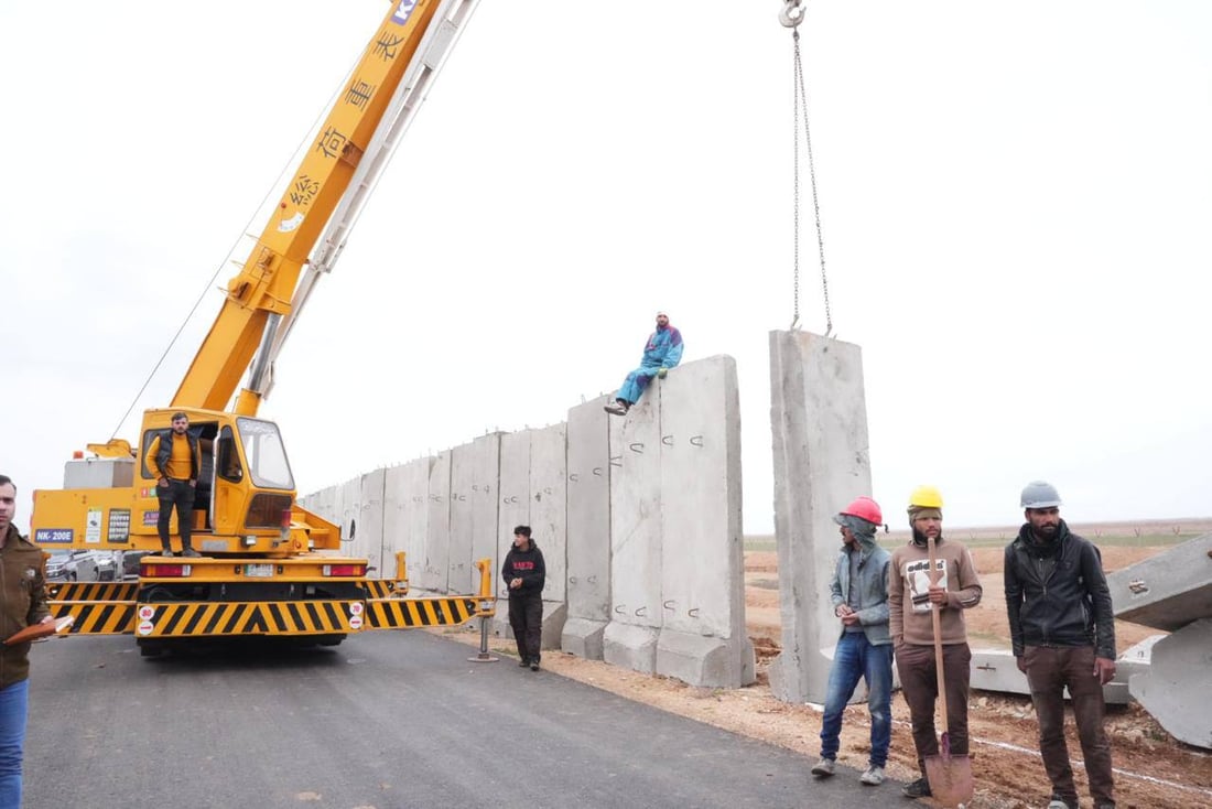 صور: وزير الداخلية في سنجار لمتابعة معمل “الكونكريت” الجاهز