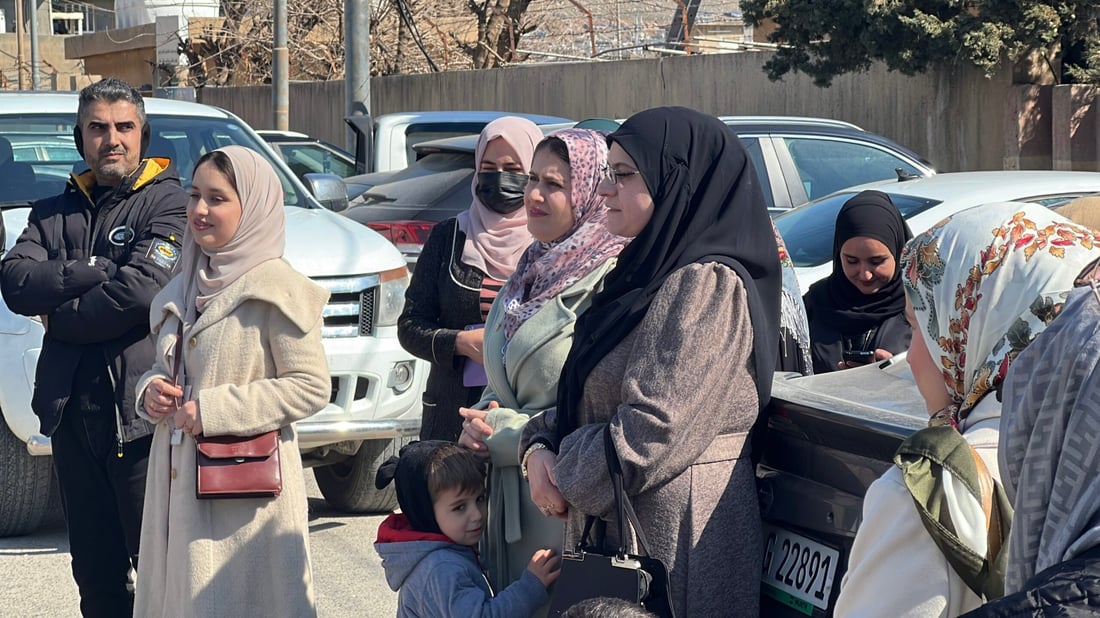 بژمێرەکانی راپەڕین لەبەردەم بەرێوەبەرایەتی ئامار گردبونەوەیان ئەنجامدا