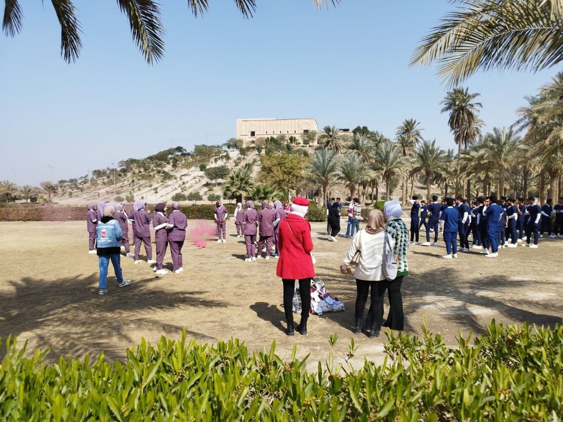 بابل: لحظات تاريخية في حياة الطلبة.. صور من حفل التخرج في الجنائن المعلقة