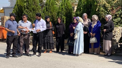 دەرچوانى دانەمەزراو دژى دامەزراندنى 52 کەس گردبوونەوە