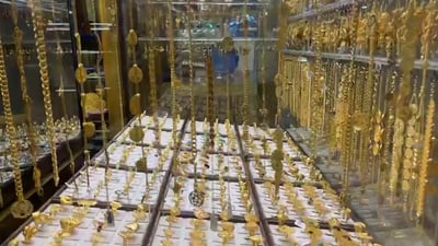 صائغ: لا تشتروا الذهب بالمثقال! وعملنا صار أسهل بالحاسوب والليزر (فيديو)