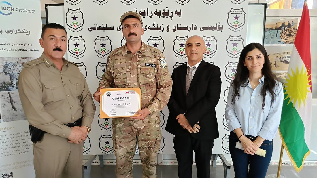 خەڵاتی پێشمەرگەی دارستان بە پۆلیسێکی دارستانی قەرەداغ بەخشرا