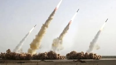 الحرس الثوري يهدي الموجة الصاروخية 31 للمرشد الجديد: لبيك خامنئي