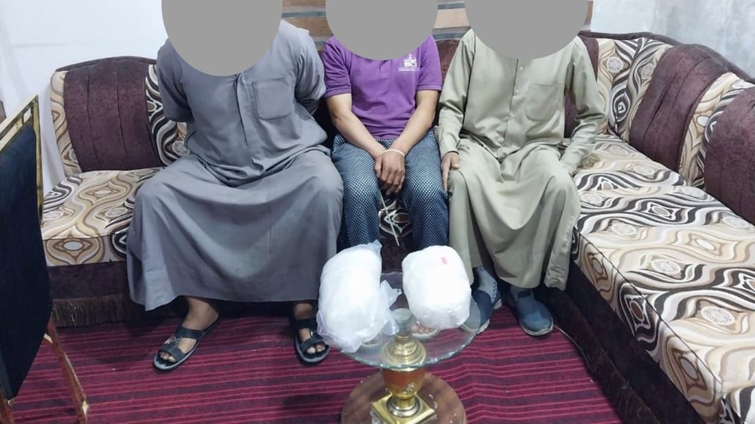 ضبط قرابة 4 كيلو من الكريستال المخدر بحوزة 3 أشخاص في منفذ سفوان