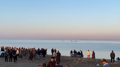 بحثاً عن “ملاك”.. حشود على ضفة حمرين وبانتظار الفريق الكردي المحترف (فيديو)