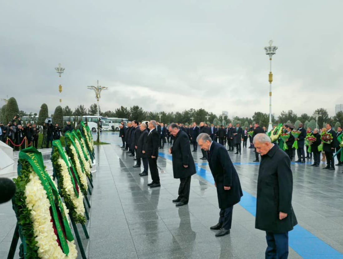 رئيس الجمهورية يشارك في منتدى السلام والثقة في عشق آباد