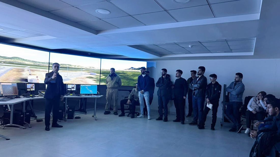 خوێندکارانى زانکۆ و پەیمانگاکان ئاشنای بواری ئەکادیمى و زانستی فڕۆکەوانی دەکرێن