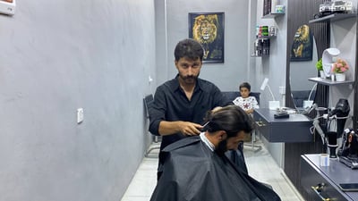 “ئەگەر لە سۆرانی جومعان دەتوانی بێ بەرامبەر قژت چاک بکەیت”