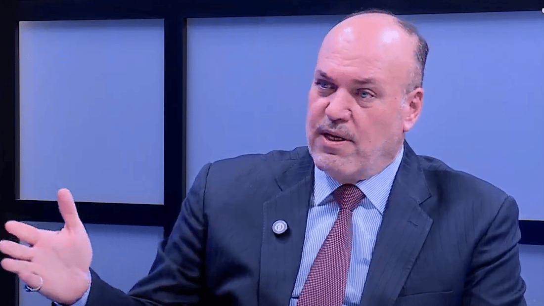 سفراء العراق الجدد “أولاد الأخ والأخت” وارتبك معهم البرلمان
