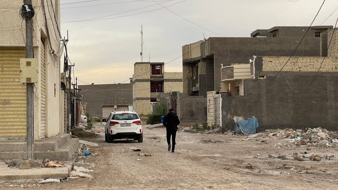 أمانة بغداد لسكان حي الأمانة في الزعفرانية: التبليط قادم.. انتظروا (صور)