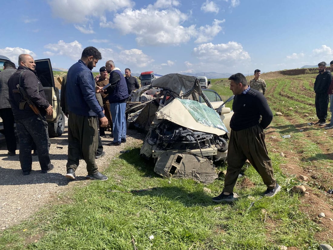 بارهەڵگرێک و تەکسییەک پێکیاندادا؛ دوو کەس گیانیان لەدەستدا