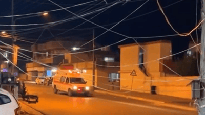 دەڕاسە و تراکتۆر و ئۆتۆمبێلێکی تایبەت پێکیاندادا