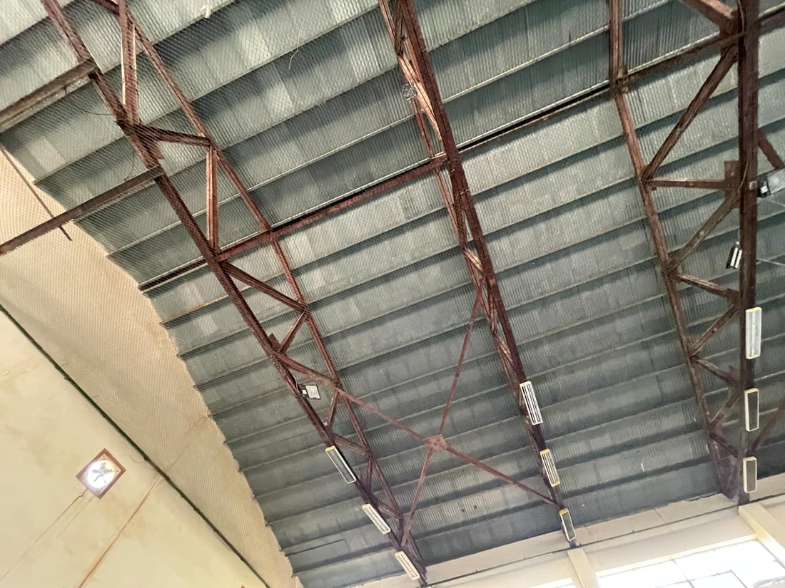 تاکە هۆڵی وەرزشییەکەی ئامێدی نۆژەن دەکرێتەوە