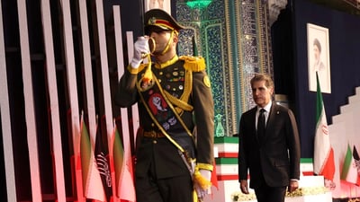 تلفون إيراني مشفر دخل أربيل.. نيجيرفان بارزاني أزال شك ترامب بعراقجي وضمانة وحيدي