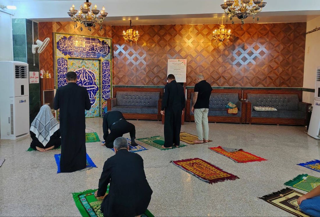 صور: كل المواكب ستغادر إلا موكب الحبوبي.. دائم الوجود بين الكوت والحلة
