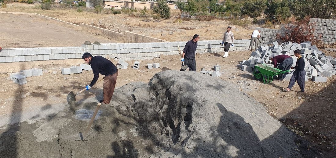 هێرۆ ده‌بێته‌ خاوه‌ن دوو باخچه‌ى گشتى