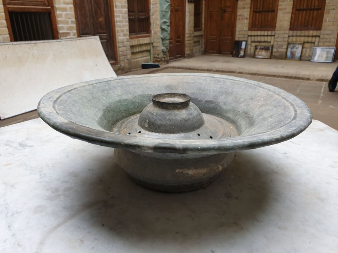 السماوة: مواطن يحوّل منزل أجداده إلى متحف.. سجلّه وقفاً للآثار بعد الوفاة