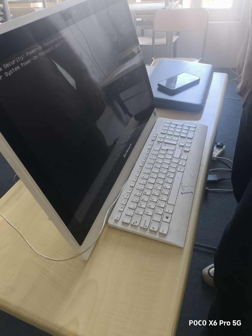 سێ سەنتەرى پڕکردنەوەى فۆڕمى زانکۆلاین سزادران