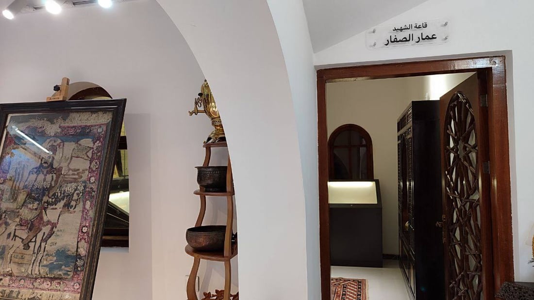 أخلص للفن حتى مع أمير قطر.. الأعظمية تجمع “الكبار” لتحية طالب البغدادي (صور)