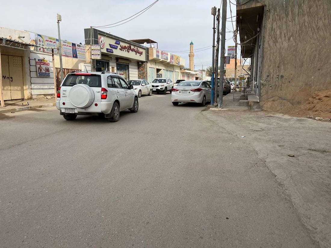 صور: زحام مروري في حديثة.. والسبب طبيب!