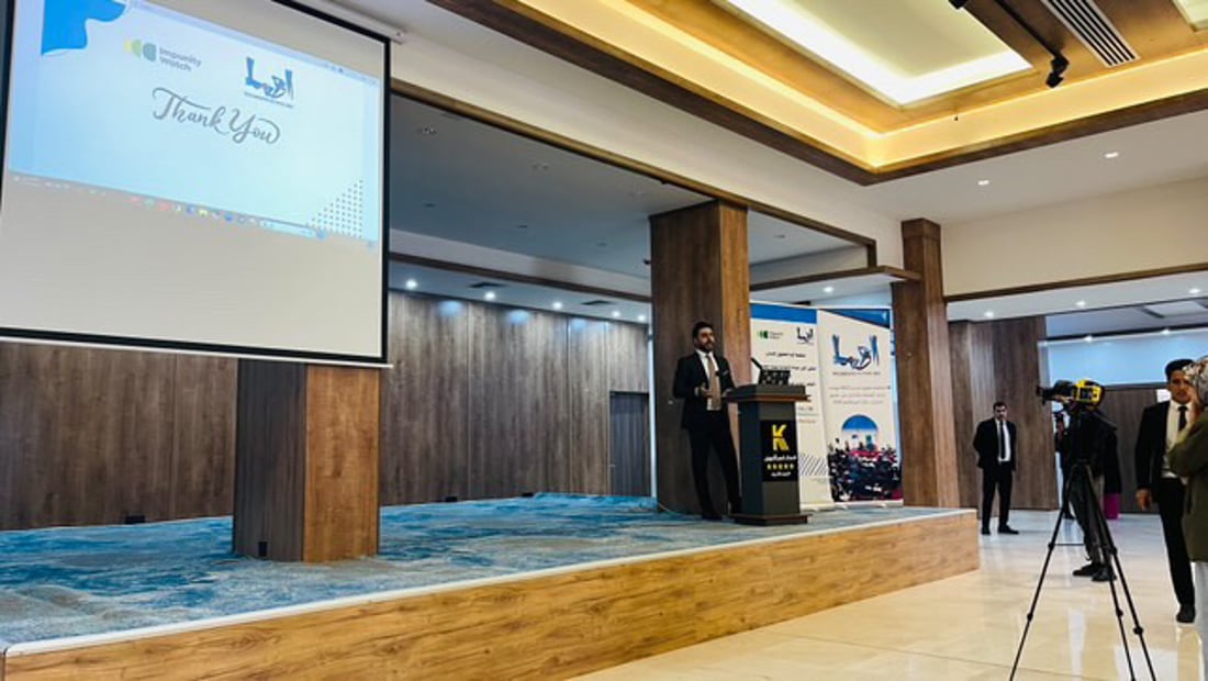 النجف: 3 آلاف معتقل من ناشطي تشرين.. تقرير ندوة “أوما” بحضور سجاد سالم