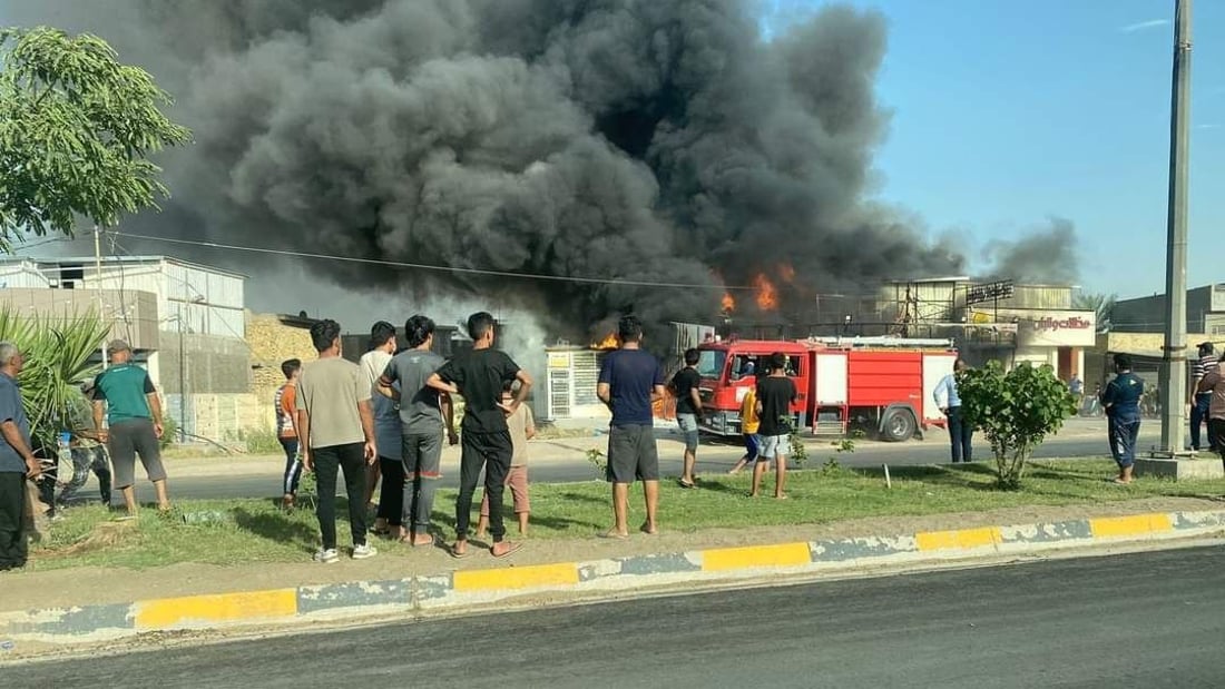 صور: النيران تلتهم سوقاً شعبياً قرب المدينة الأثرية في بابل