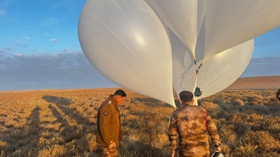 بە بالۆن ماددەی هۆشبەریان دەگواستەوە و دەستگیر كران