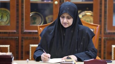 100 ألف دينار “عيدية” لموظفي الاتصالات بأمر الوزيرة هيام الياسري
