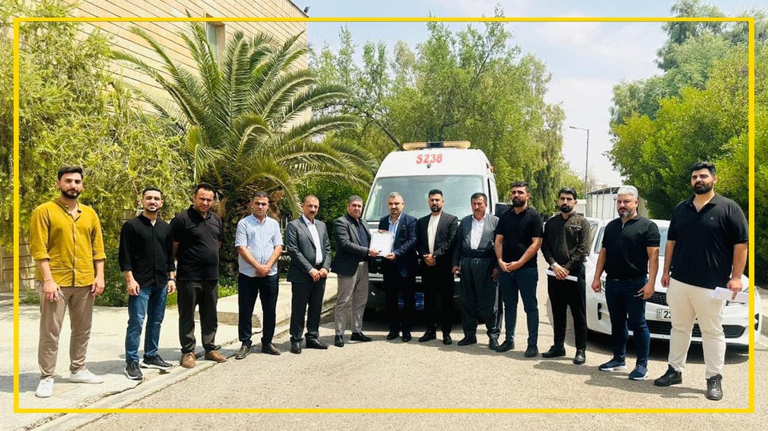 تەندروستی گەرمیان ئەمبوڵانسێک پێشکەش بە نەخۆشخانەی گشتی خانەقین دەکات