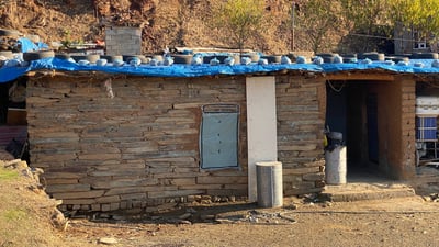 خانووە بەردینەکانی برادۆست؛ نیو سەدە خۆڕاگری و هونەری تەلارسازی