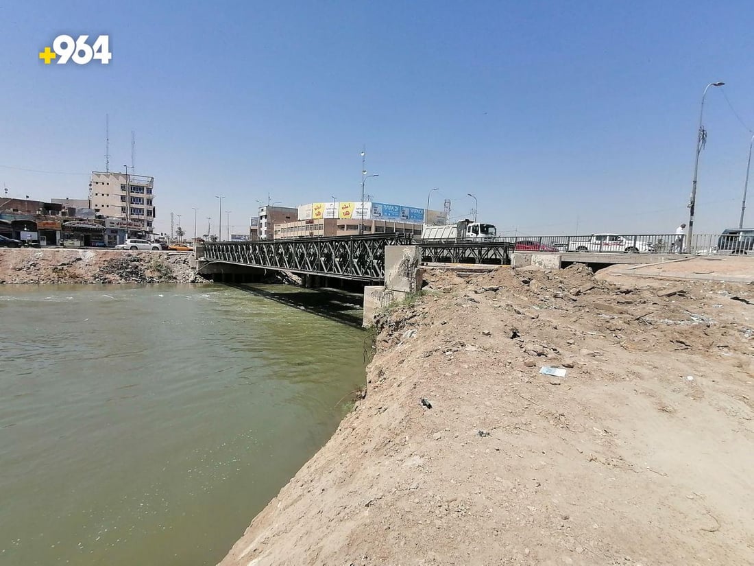“سيعود للخدمة نهاية العام”.. اتساع شط الحلة منع نقل جسر باب الحسين