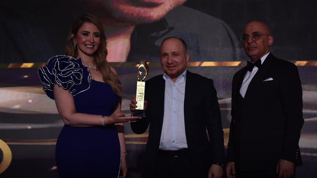 هەڵکەوت زاهیر وەک باشترین ئاوازدانەری نیشتمانی عەرەبی خەڵاتکرا