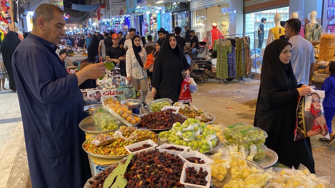 صور: “التكي” العراقي يصل إلى الناصرية.. الأسود والأحمر أرخص من التركي