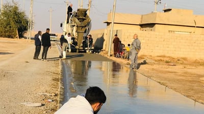 حملة لتأهيل شوارع الحضر والبداية من حي المدارس مراعاة للطلبة (صور)