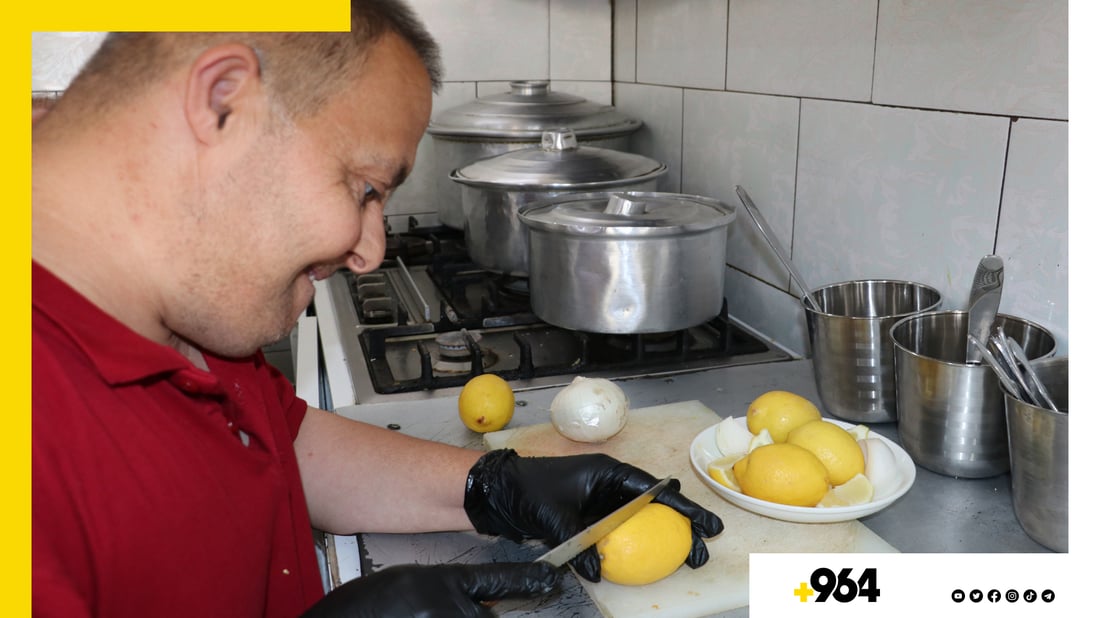 دوو گەنجی داون لە رانیە زیاتر لە 30 ساڵە شاگردی چایخانەیەکن