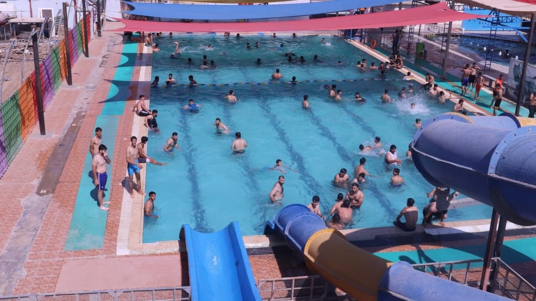 صور من مسبح الطارمية.. هذا لم يكن ممكناً قبل أعوام قليلة