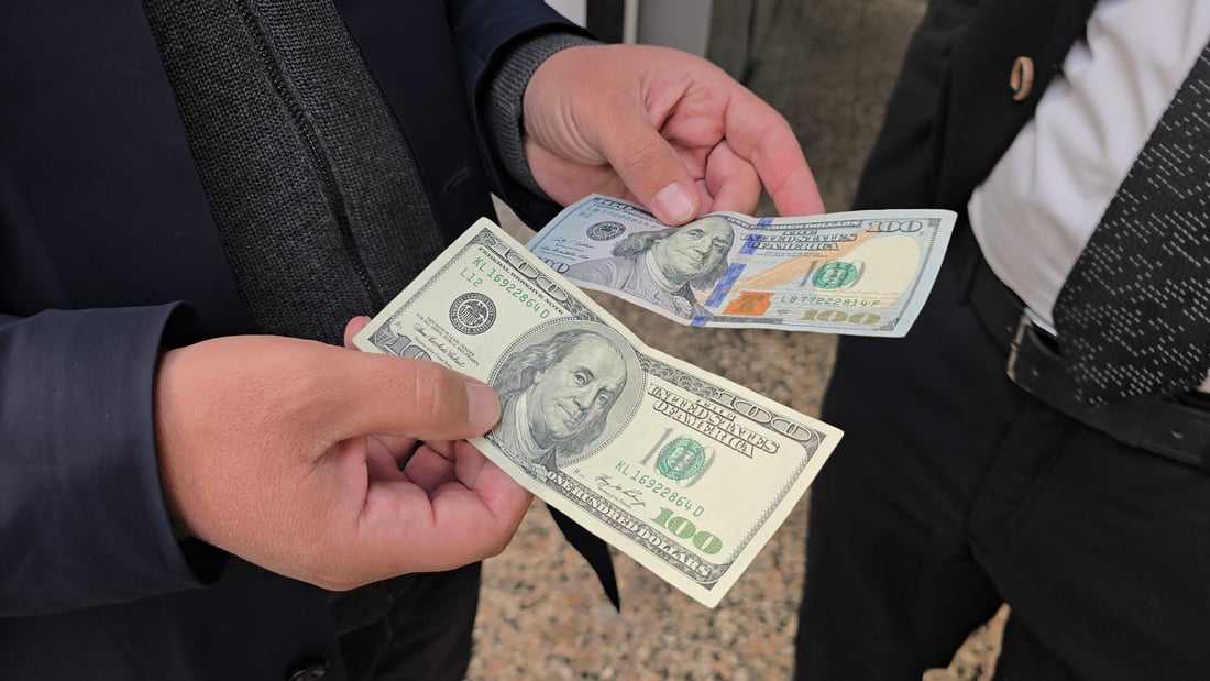 کێشەی دۆلاری شین و سپی بانکە ئەهلییەکان دروستیان کردووە
