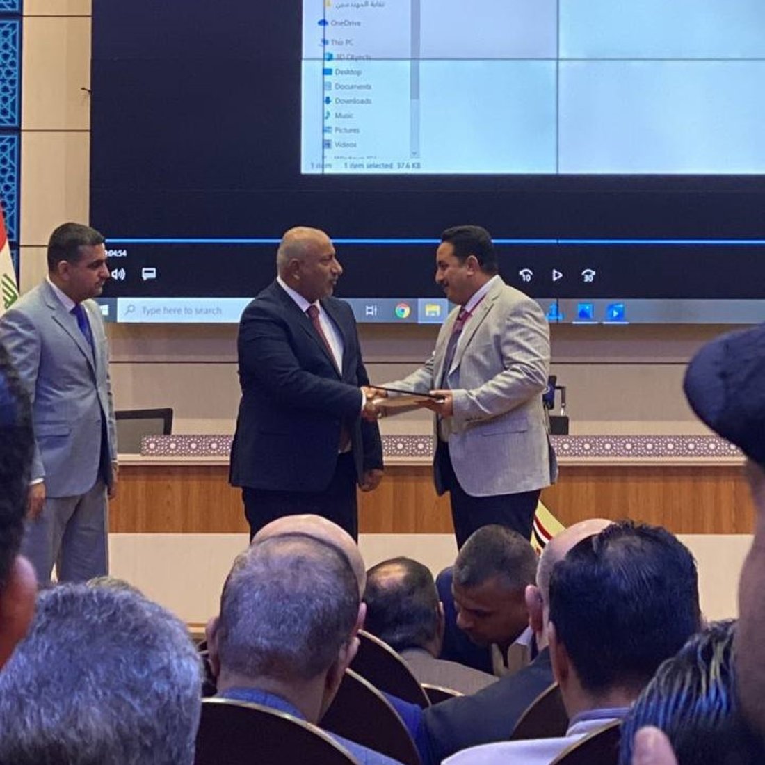 صور: وسام الكفائي يفوز بتصميم “نصب المهندس العراقي” في كربلاء