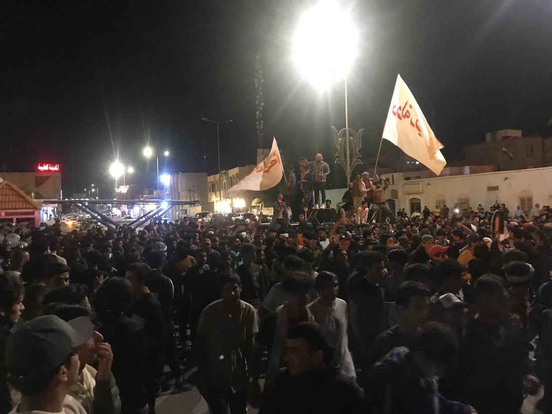 صور: تظاهرة ليلية حاشدة في الكوت تطالب بالانفصال الإداري وحصة من الأمن الغذائي