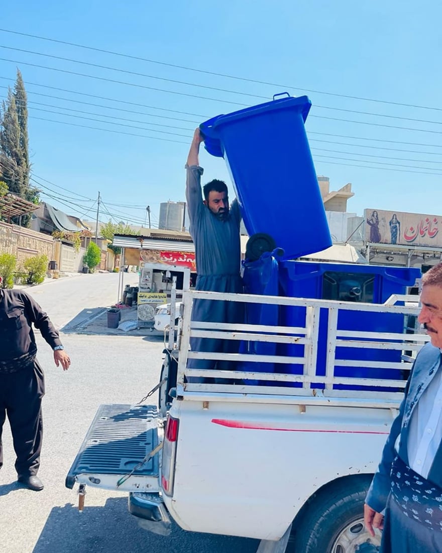 لە خاڵخاڵان سەللەی خۆڵ لەناو بازاڕ دانرا