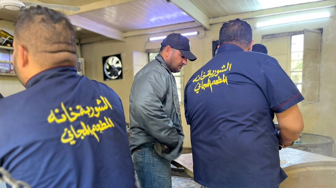 صور من داخل “الشوربة خانة” في الأعظمية وهذه قصتها من الفكرة إلى التوسع والانتشار