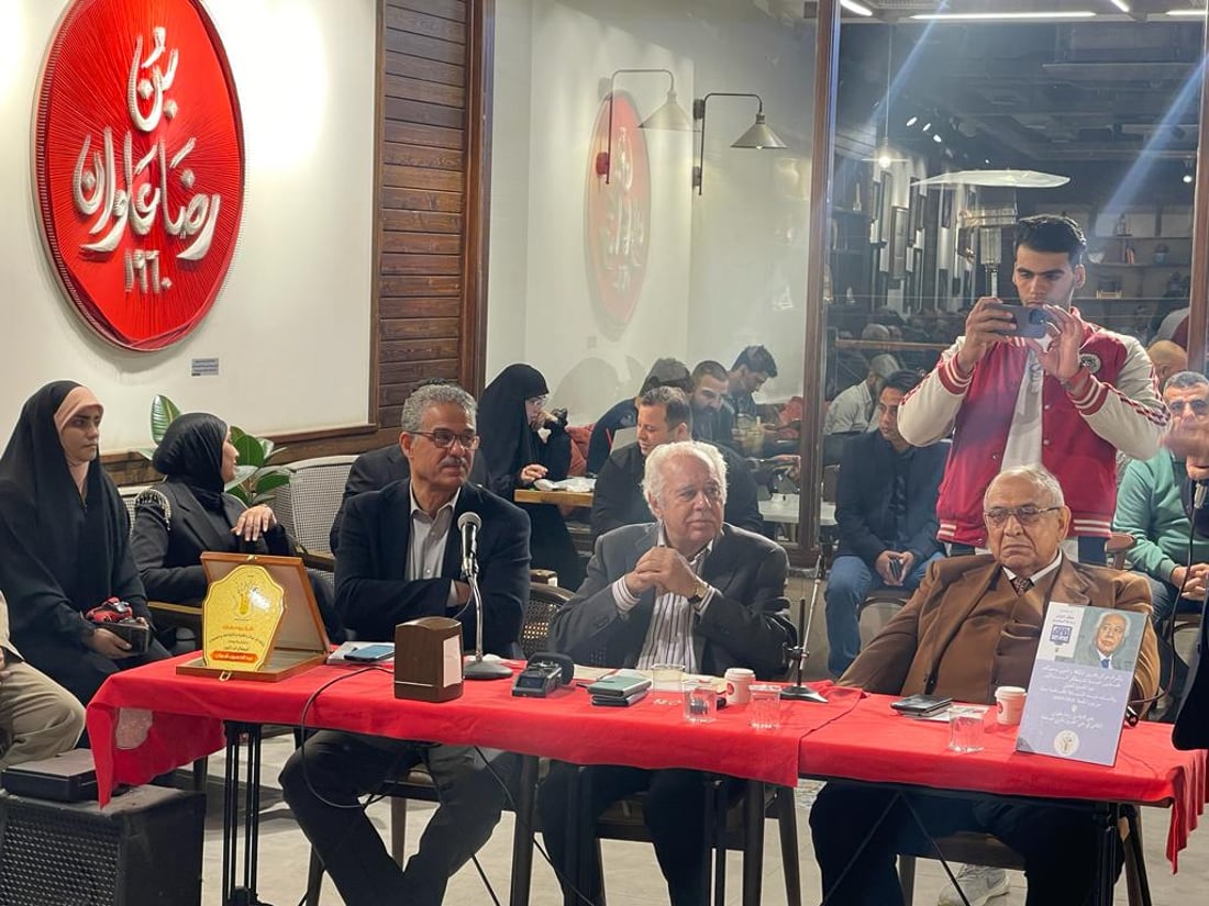 صور من جلسة عبدالحسين شعبان في رضا علوان كربلاء: عن مظفر النواب الأممي الكوني