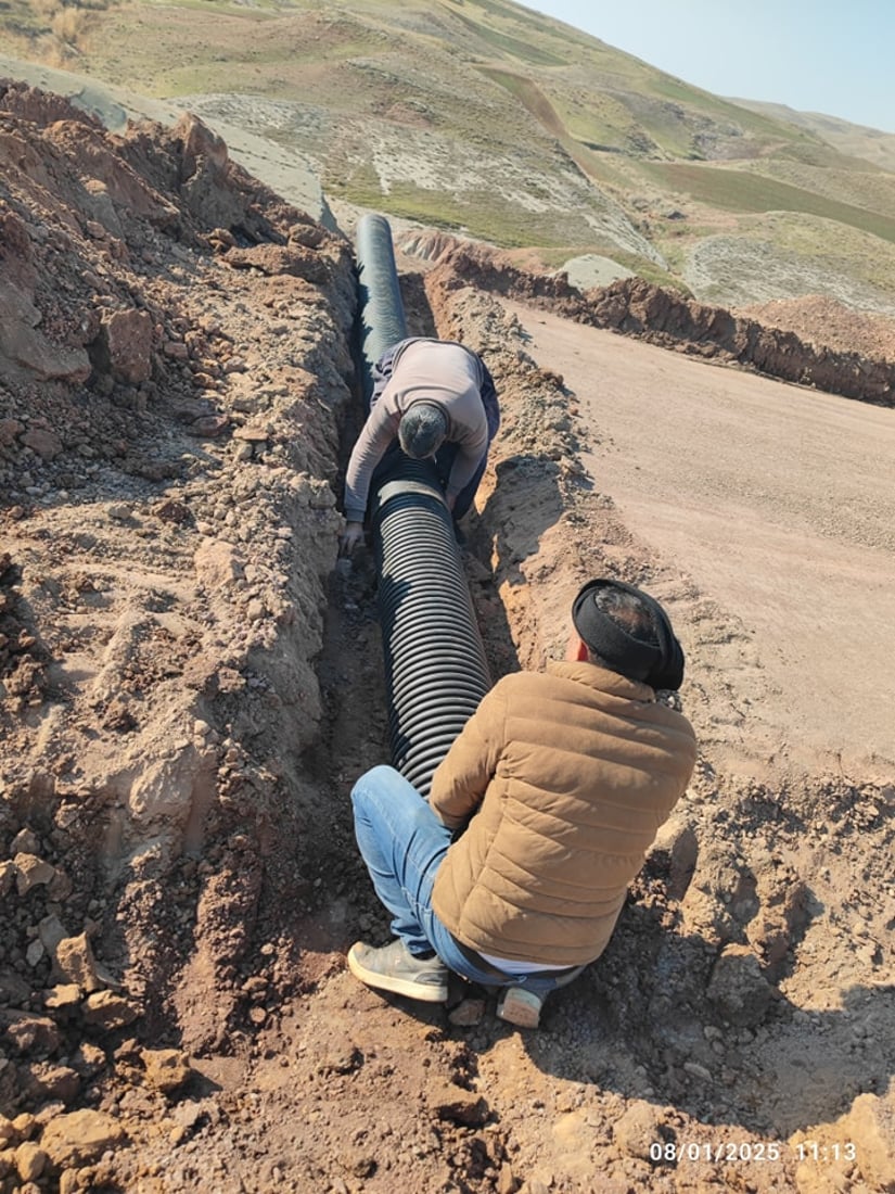 گوندێكی سه‌نگاو حكومه‌ت رێگاى بۆ دروستكردن و خۆشیان قه‌نته‌ره‌ و پرده‌كان