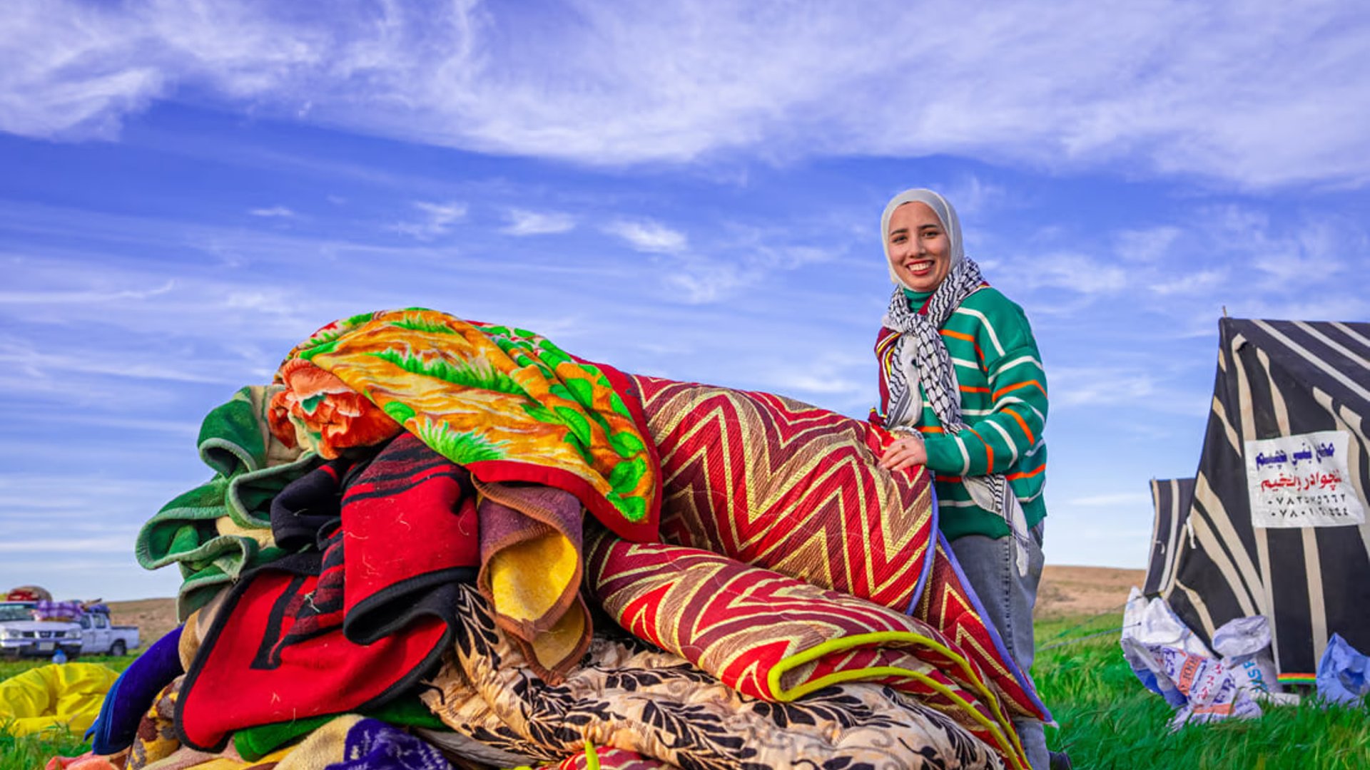 Volunteers organize eco-friendly camp in Samawah desert