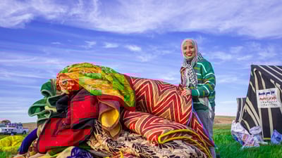 Volunteers organize eco-friendly camp in Samawah desert